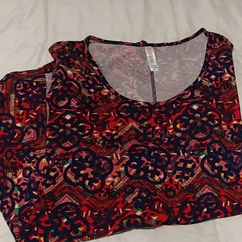 LuLaRoe Perfect T
